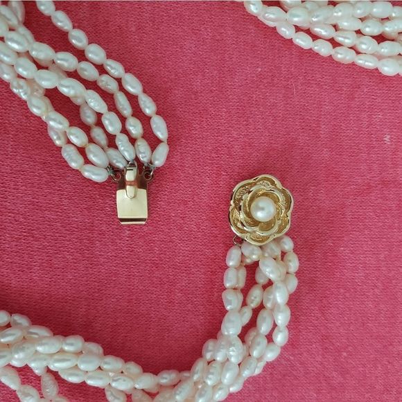 GORGEOUS Freshwater Pearl Necklace SIX Strands Hidden Flower Box Clasp - Picture 5 of 7